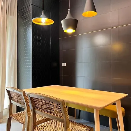 Di Design A 30 Metri Dal Mare ألبا أدرياتيكا